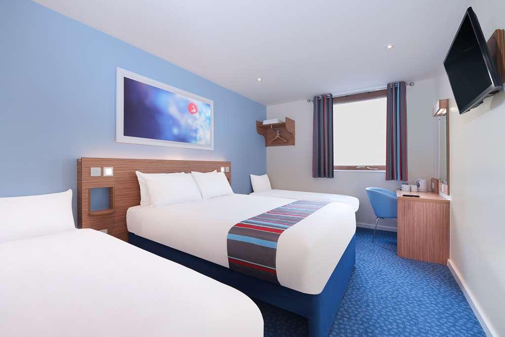 Travelodge Челмсфорд Стая снимка