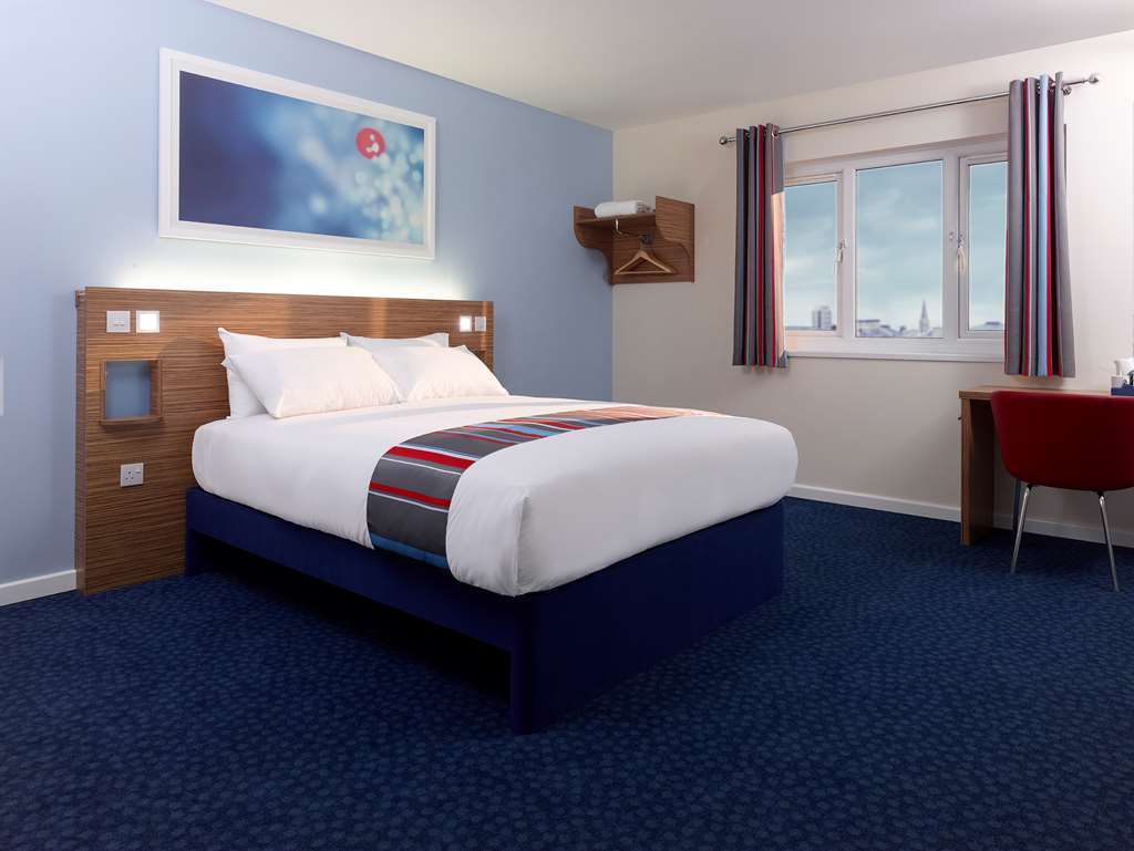 Travelodge Челмсфорд Стая снимка